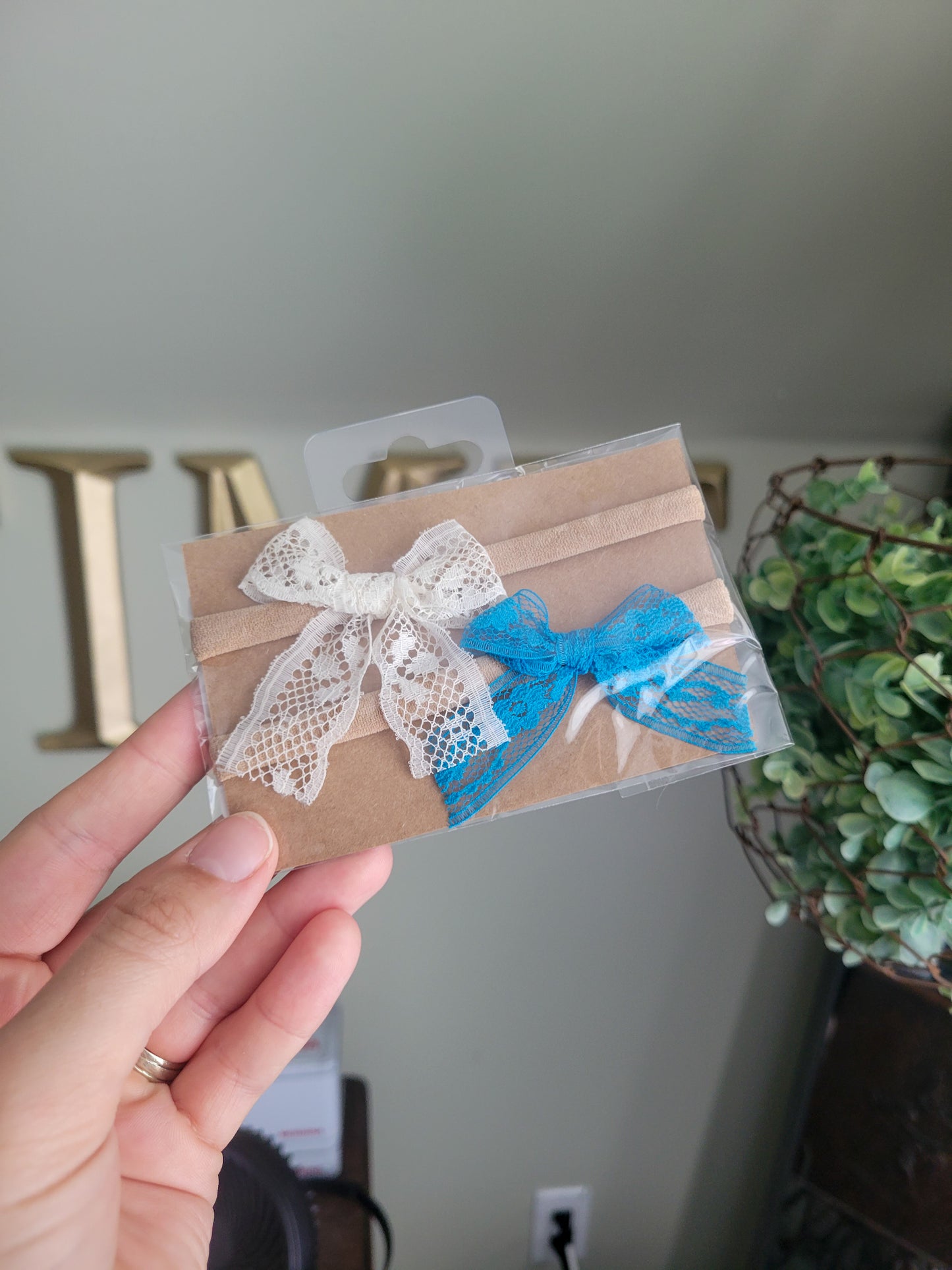 2 Pack Lauretta Lace Bows on Nylon