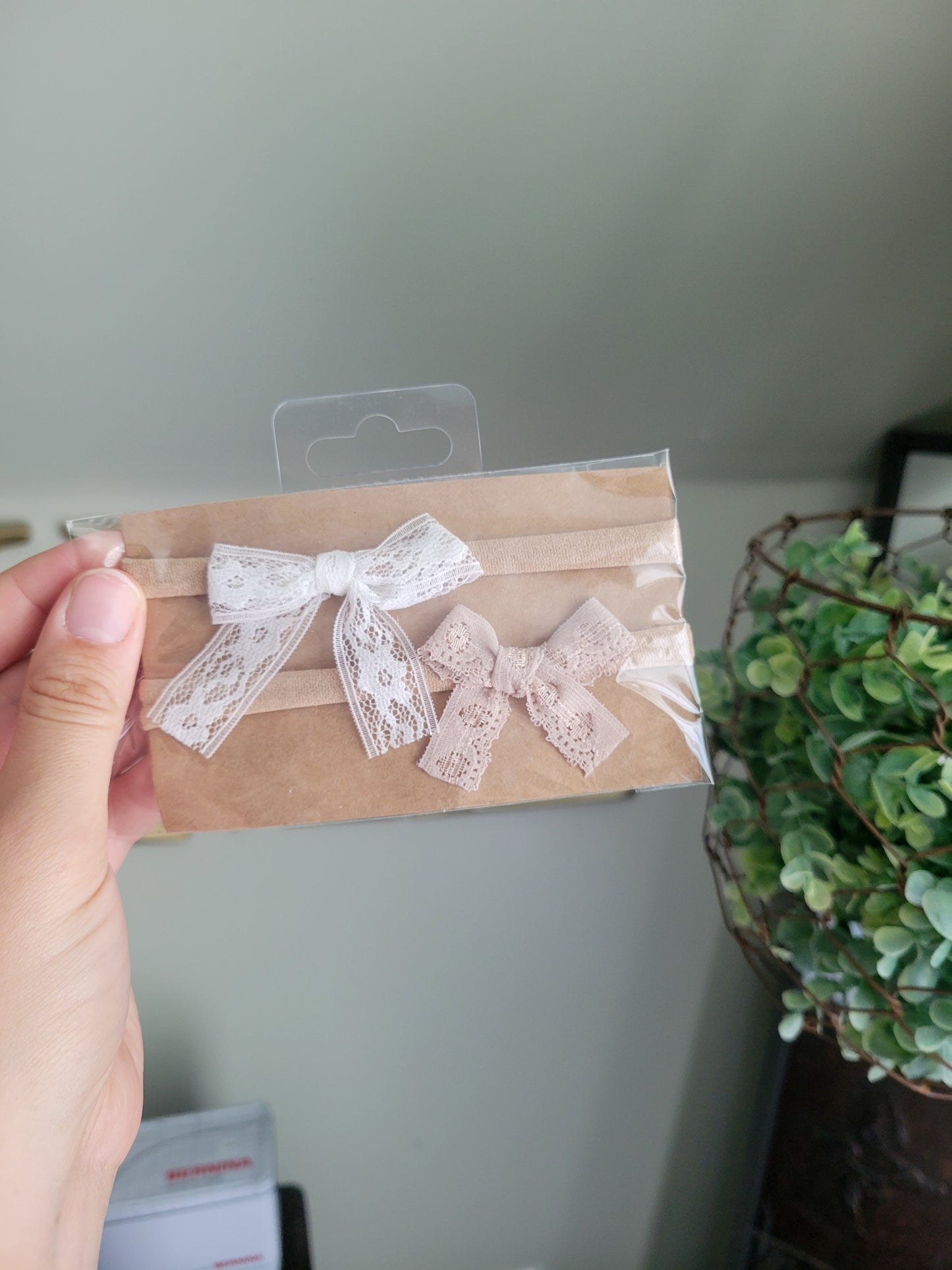 2 Pack Lauretta Lace Bows on Nylon