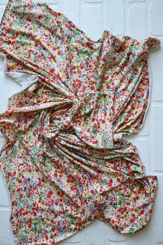 Summertime Garden Floral Hat/Swaddle Set