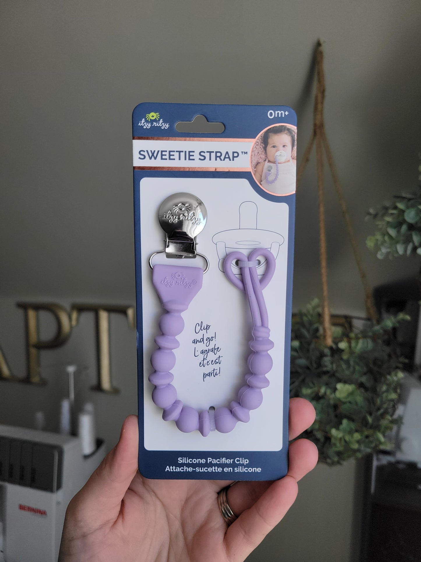 Purple *NEW* Sweetie Strap™ Silicone One-Piece Pacifier Clips Itzy Ritzy