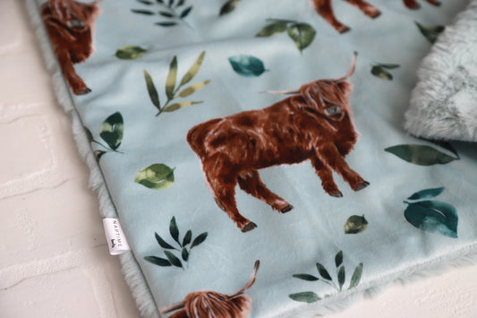 Highland Cow Lovey Blanket