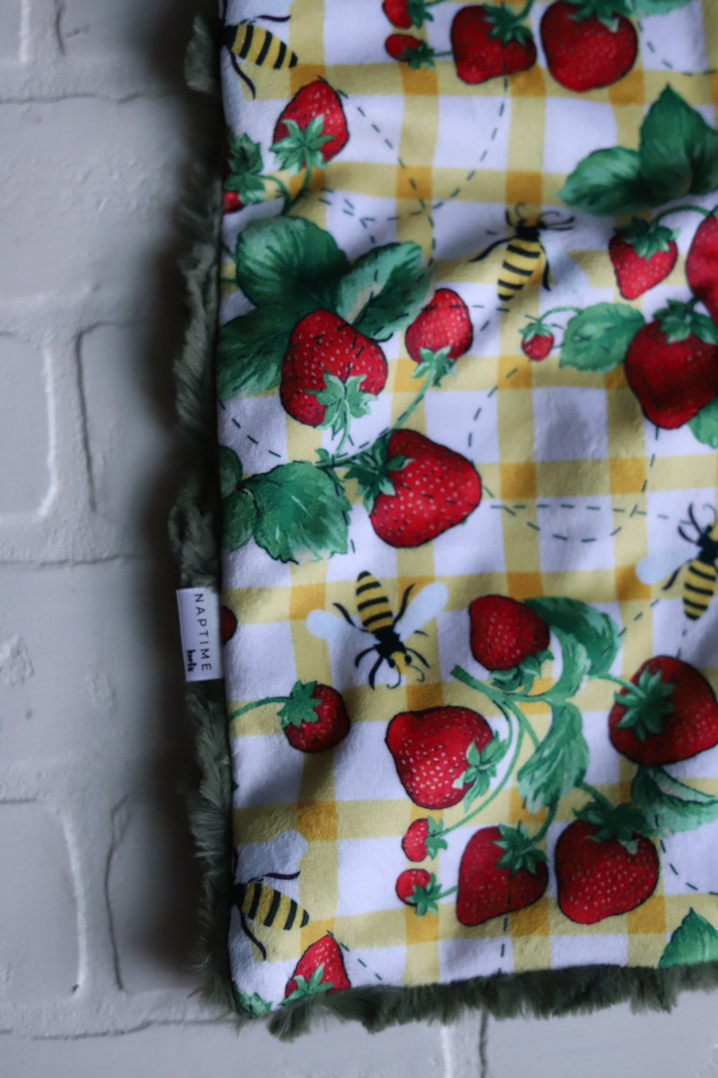 Green Strawberry Field Lovey Blanket
