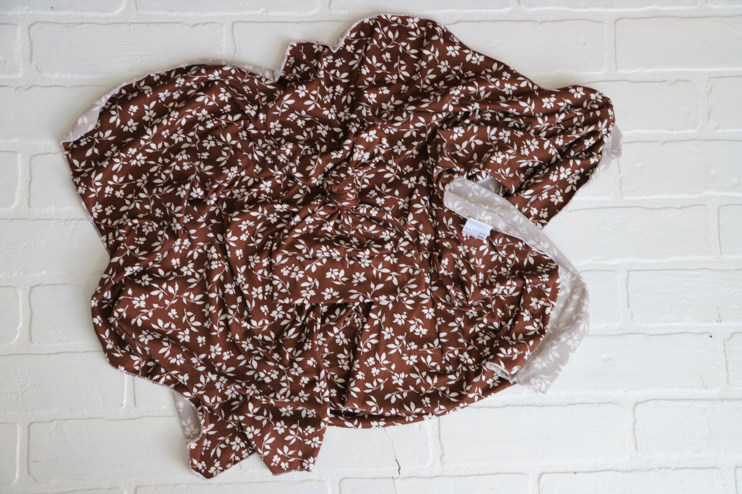 Brown/White Floral Hat/Swaddle Set