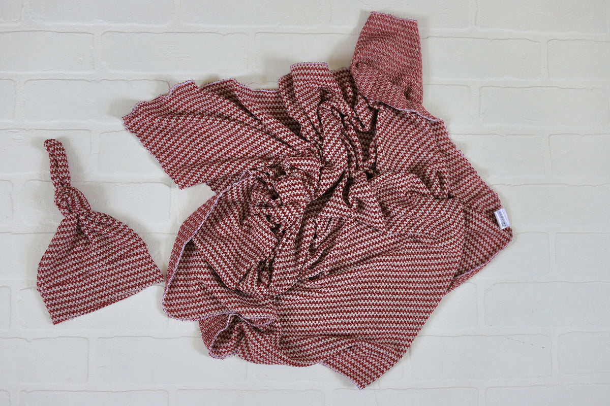 Maroon Houndstooth Hat/Swaddle Set