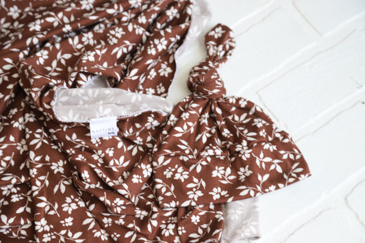 Brown/White Floral Hat/Swaddle Set