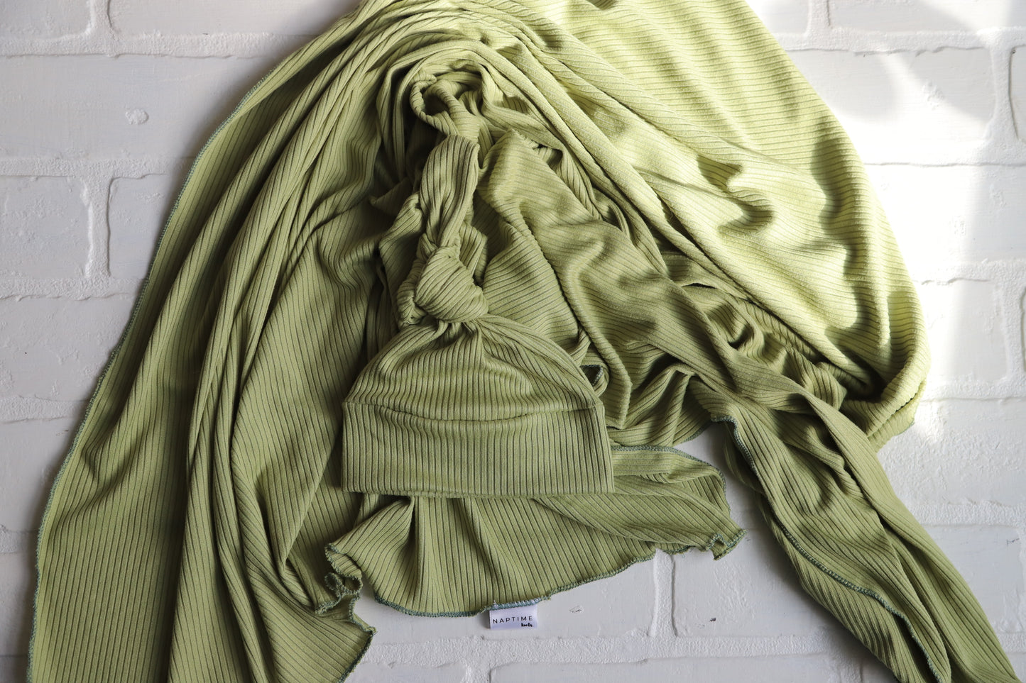Green Apple Ribbed Hat/Swaddle Set