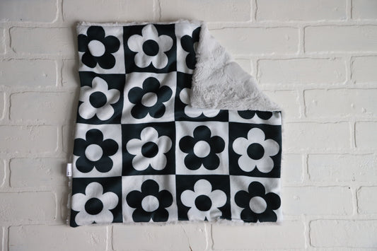 Black and White Flower Checkered Lovey Blanket