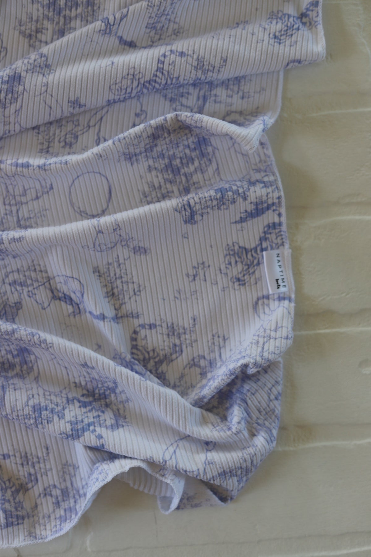 Pooh Toile Rib Knit Hat/Swaddle Set
