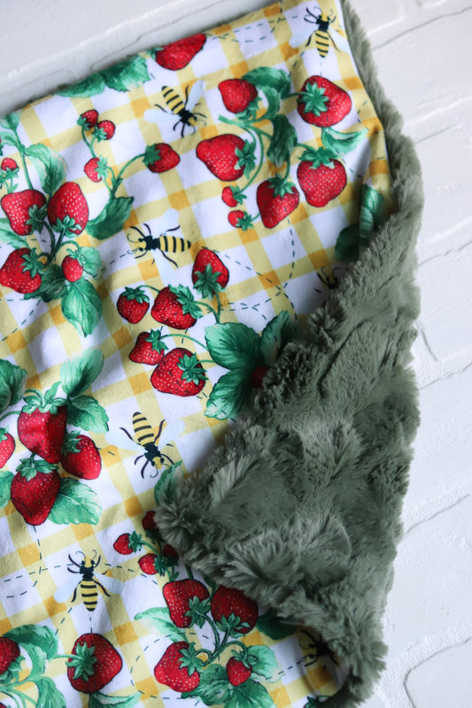 Green Strawberry Field Lovey Blanket