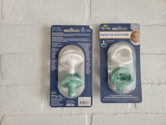 Itzy Ritzy Mint + WhiteSweetie Soother™ - Pacifier 2-Pack 0m+