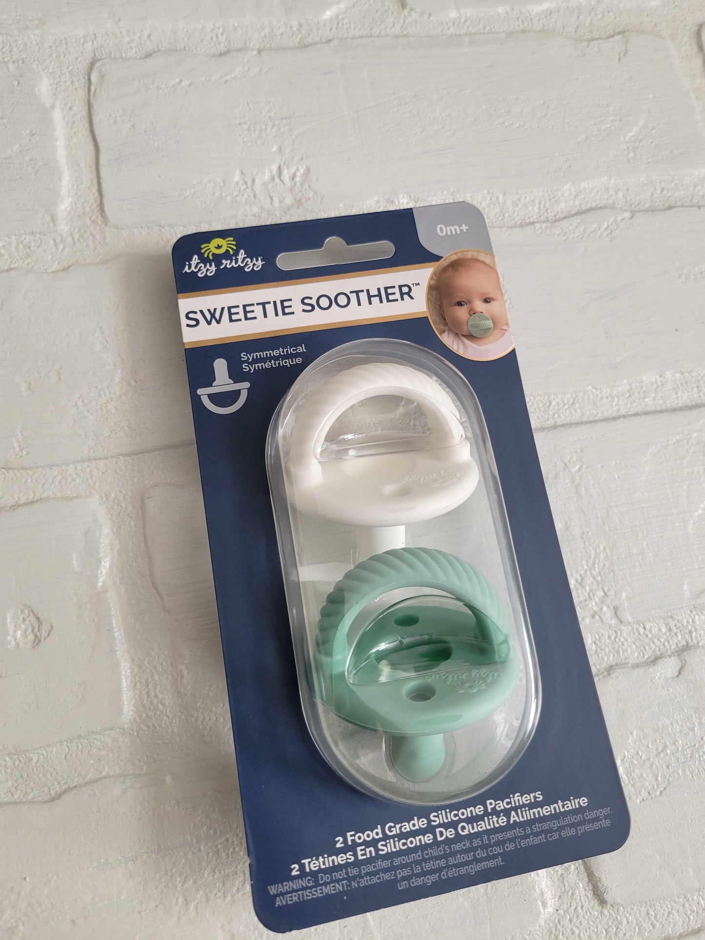 Itzy Ritzy Mint + WhiteSweetie Soother™ - Pacifier 2-Pack 0m+